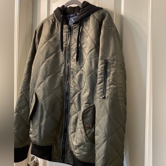 American Rag Mens Hoodie - Picture 2 of 4